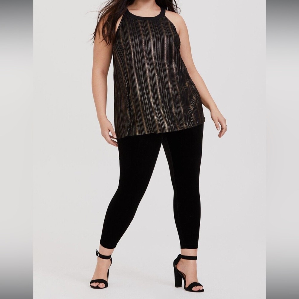 Torrid tank - Picture 6 of 16